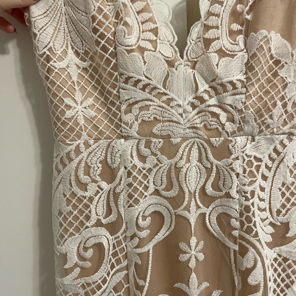 Long white/tan wedding style dress. XS - Picture 3 of 3